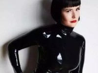 皮鞭女王攻略（女王降临，万物臣服——终极装备搭配指南）